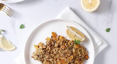 Tilápia assada com crosta de granola salgada