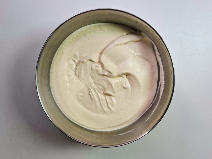 mascarpone adicionado ao creme de gemas e devidamente misturado.