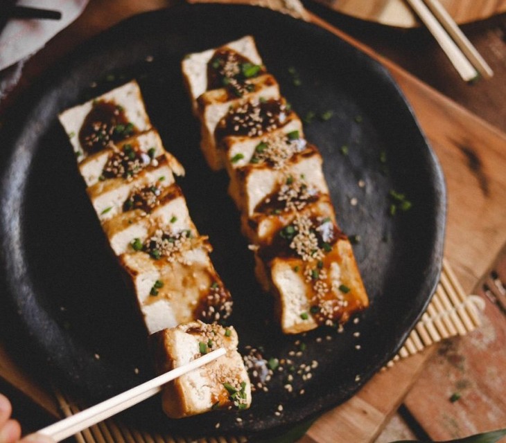 Tofu grelhado ao molho asiático