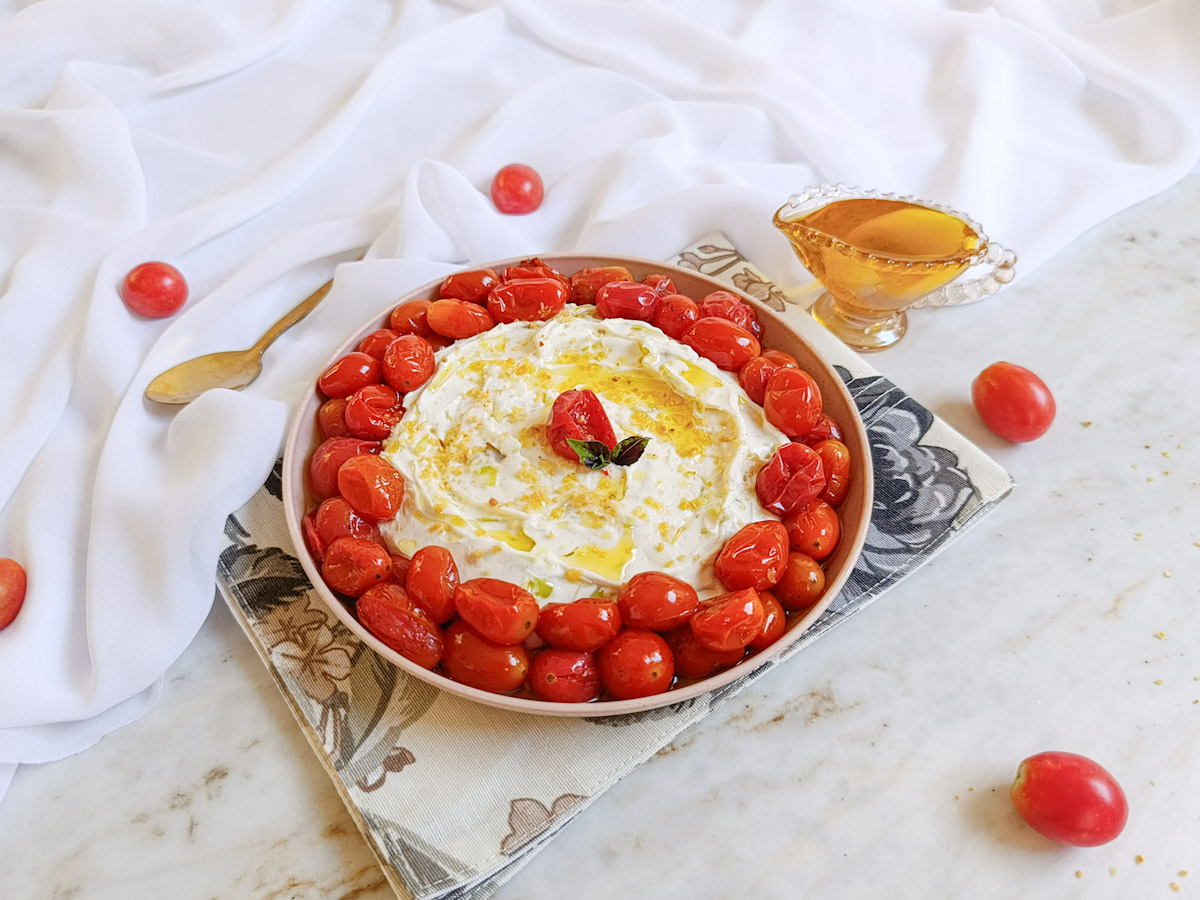 Tomate confit com cream cheese