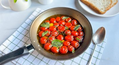 Tomate confit na frigideira