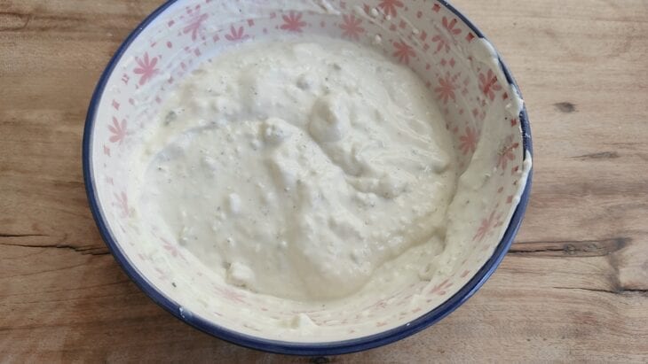 Tomates recheados com creme de queijo - Passo a Passo