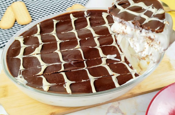 Torta alemã na travessa