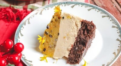 Torta brownie de maracujá vegana