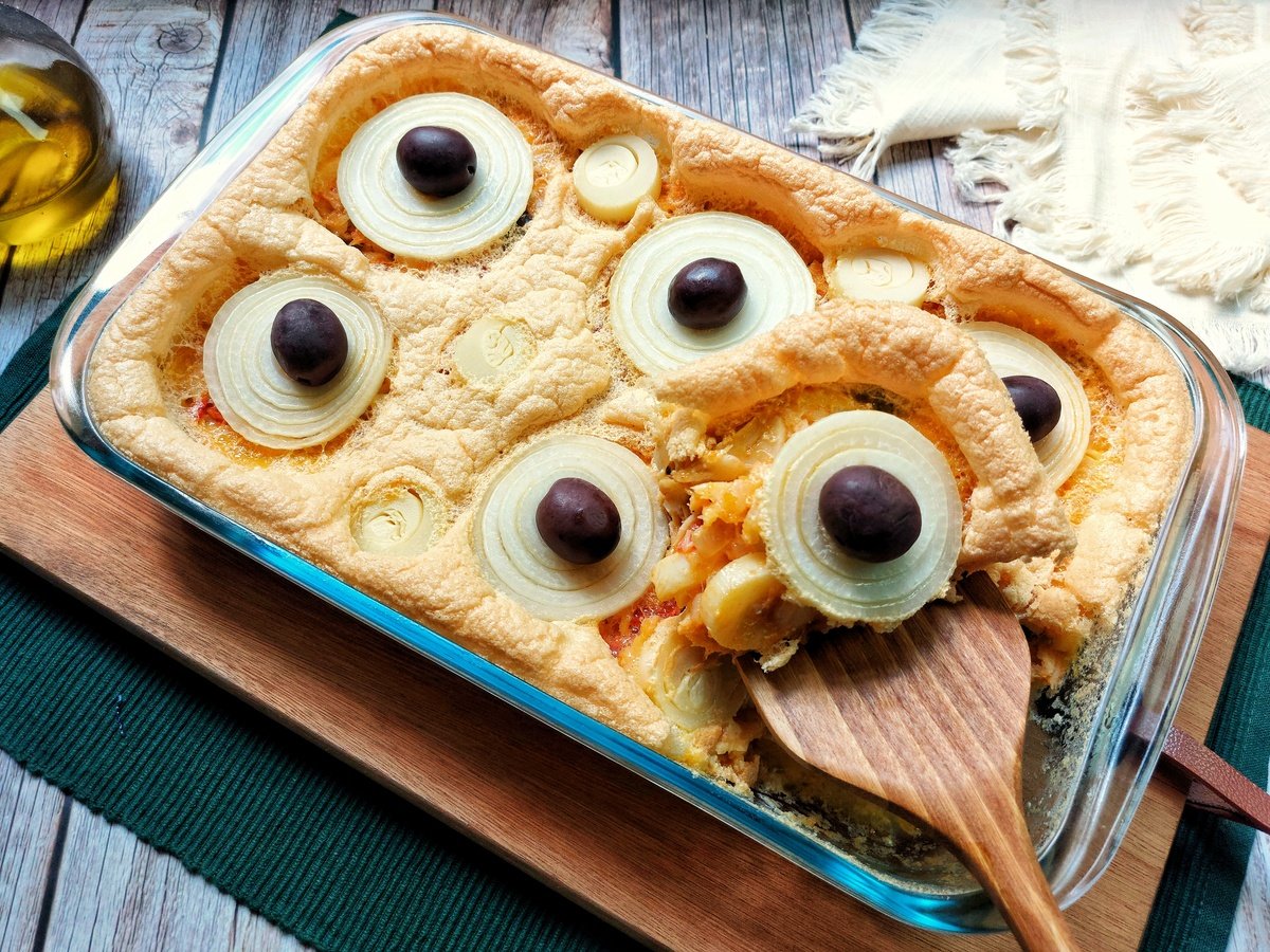 Torta capixaba de bacalhau