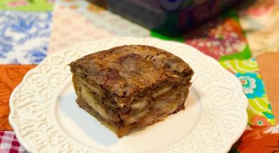 Torta de banana com doce de leite