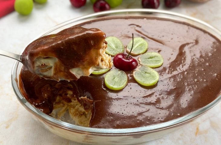 Torta de bolacha com chocolate fácil