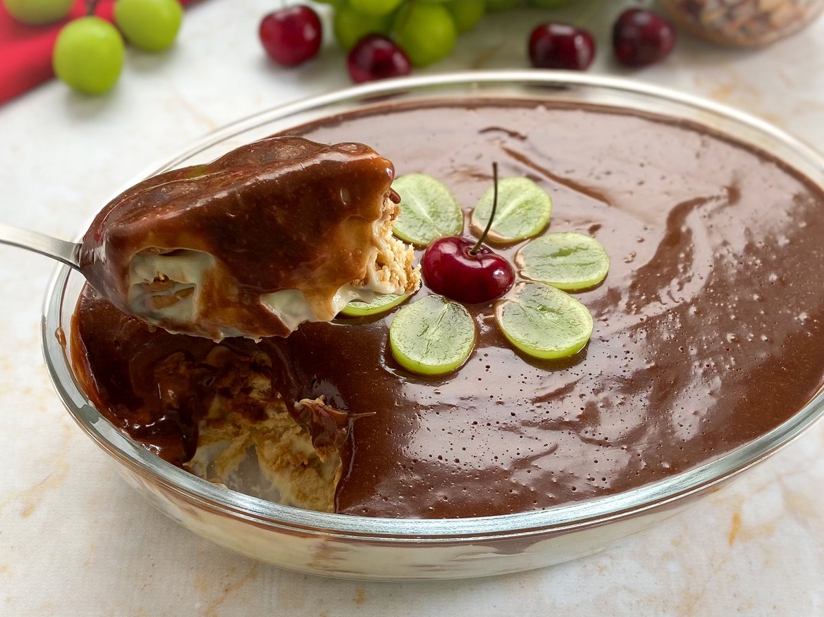 Torta de bolacha com chocolate fácil