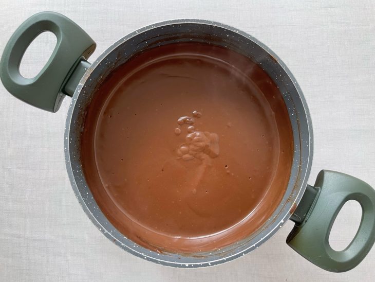 Creme de chocolate pronto.