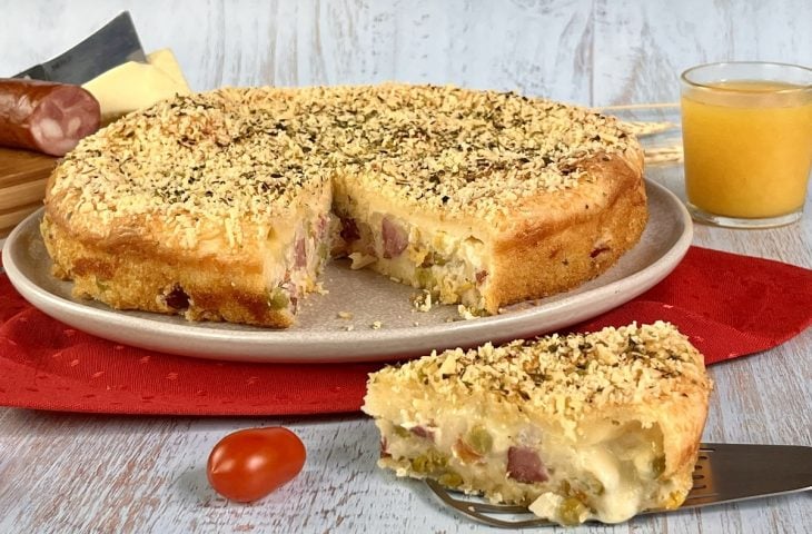 Torta de calabresa cremosa