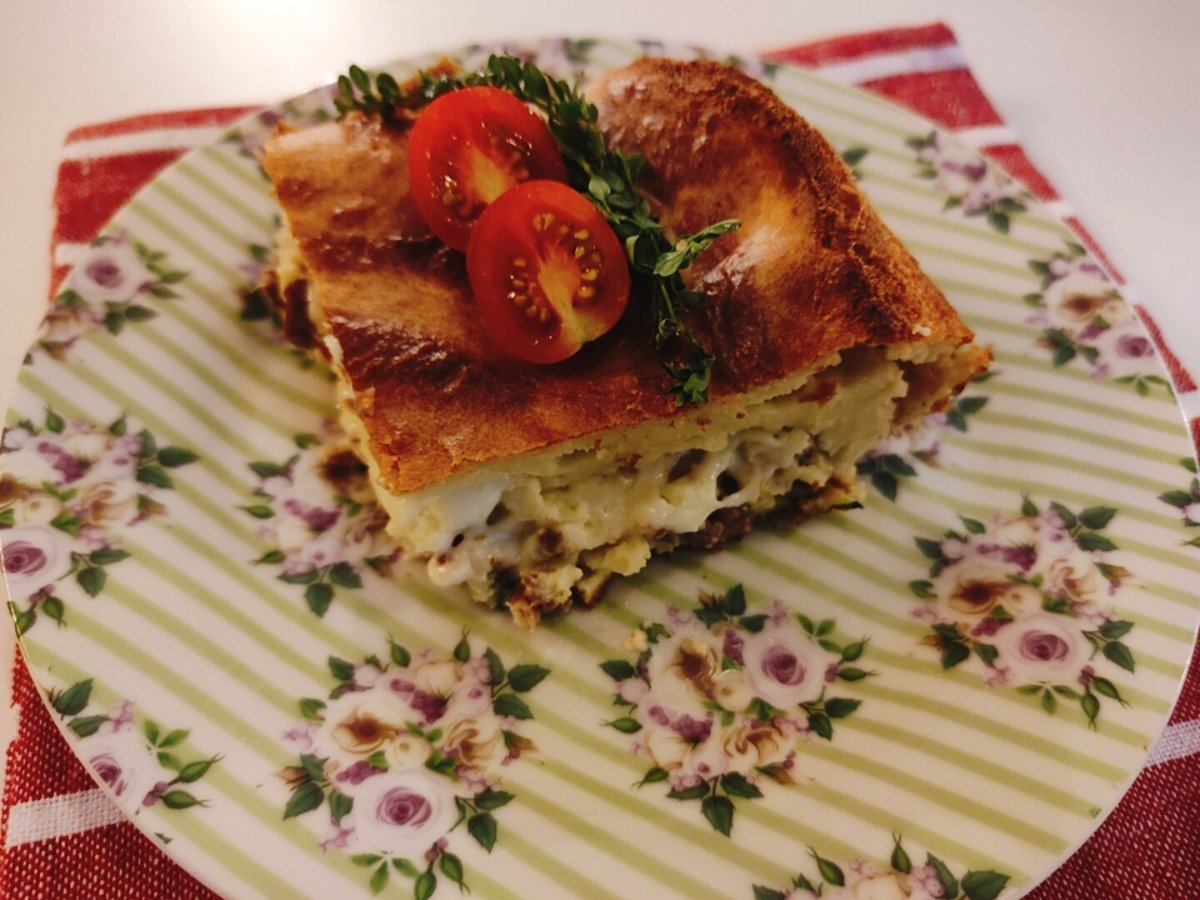 Torta de carne desfiada fácil