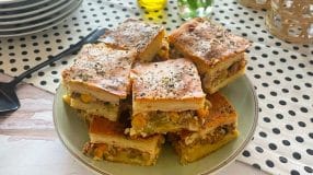 Torta de carne moída com queijo