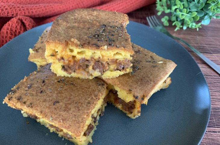 Torta de cenoura com carne moída