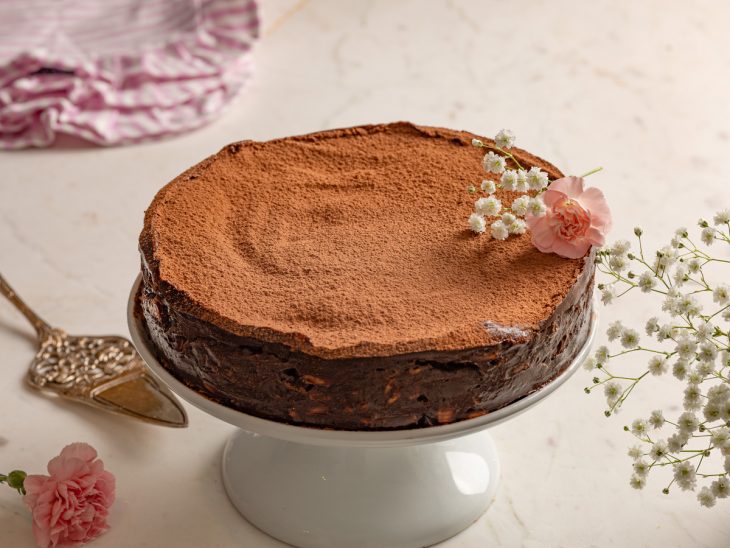 Torta de chocolate rápida pronta para consumo.