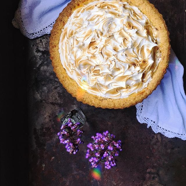 Torta de coco com nozes