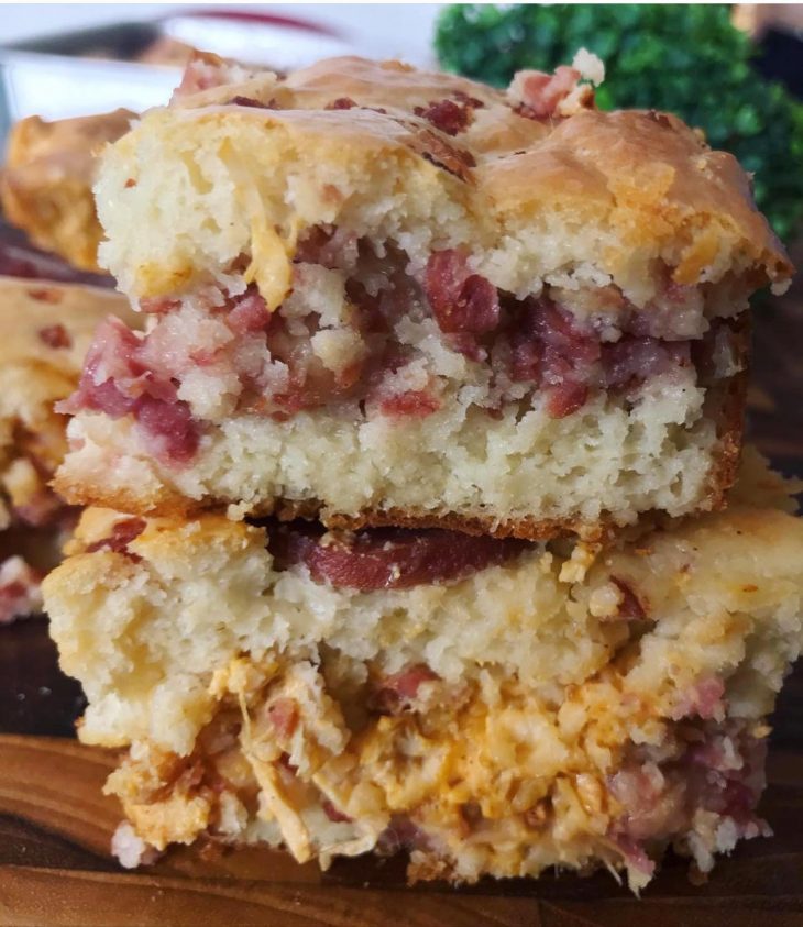 Torta de frango com calabresa