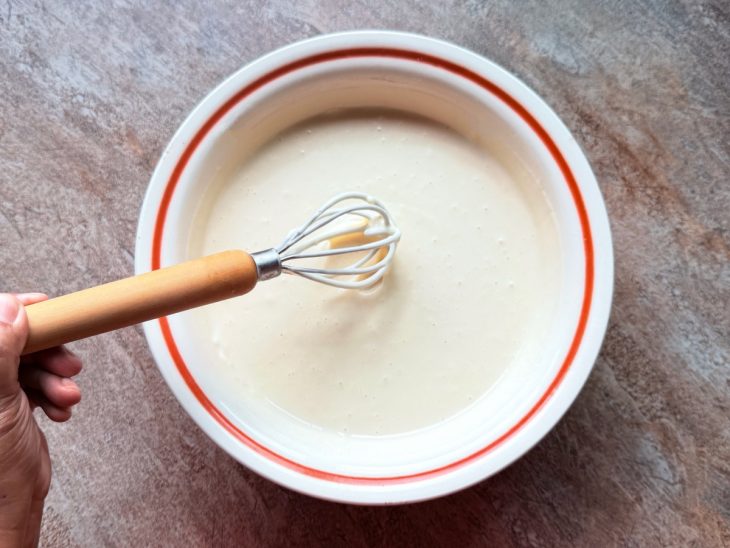 Massa pronta, com os ingredientes já incorporados.