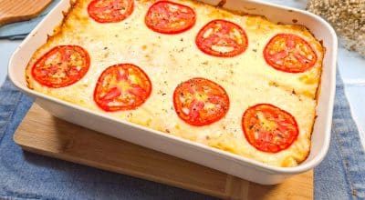 Torta de frango cremosa de pão