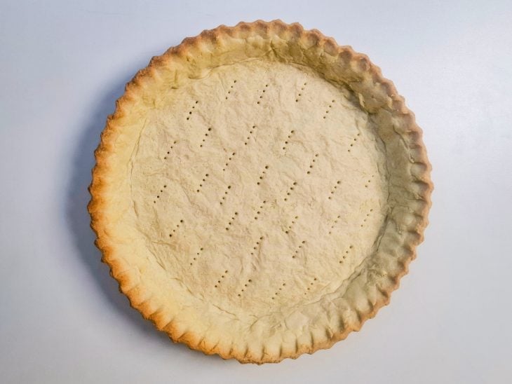 massa base da torta assada.