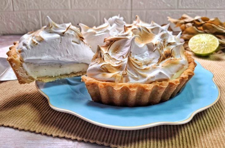 Torta de limão com farinha de trigo