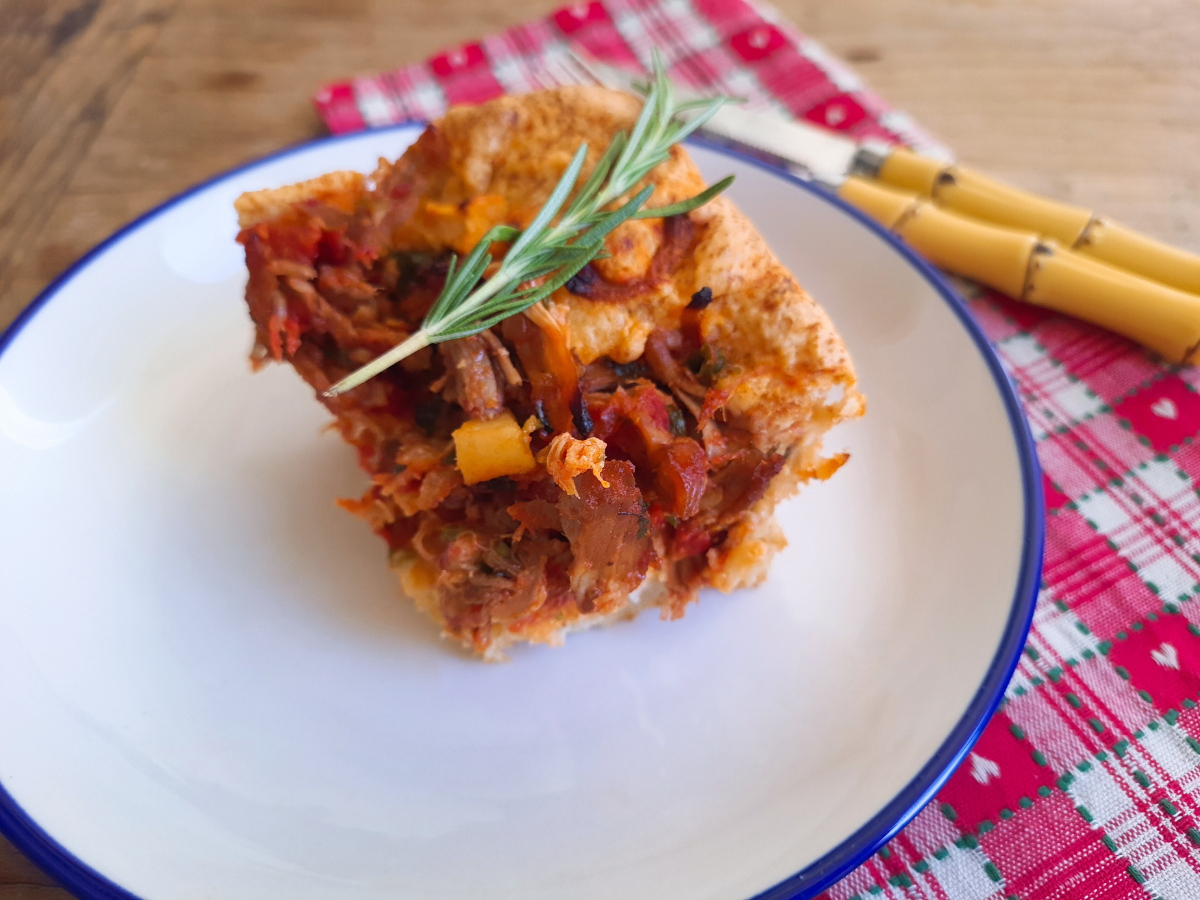 Torta de liquidificador de pernil com maçã