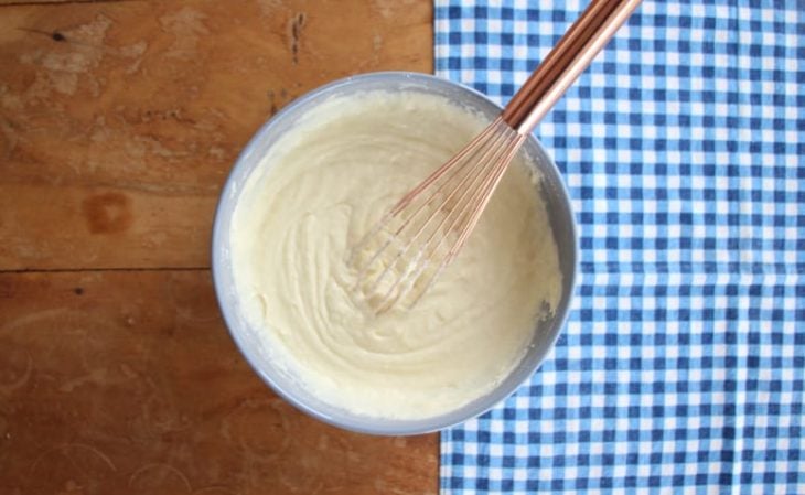 Torta de massa de arroz com calabresa - Passo a Passo