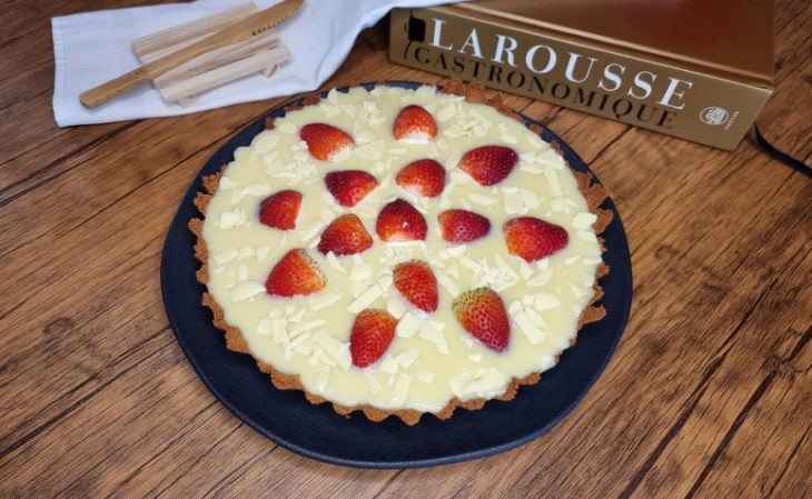 Torta de morango com chocolate branco