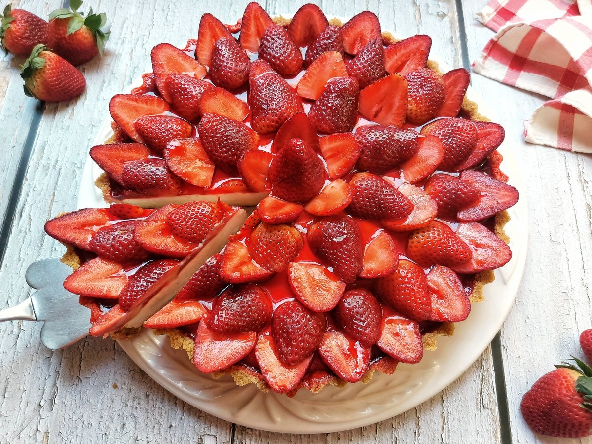 Torta de morango com bolacha