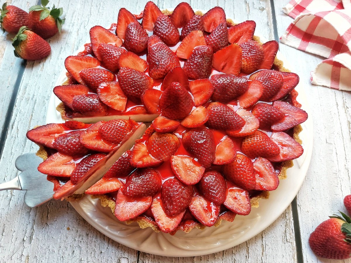 Torta de morango com bolacha