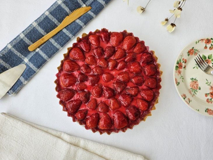 Torta de morango simples - Passo a Passo