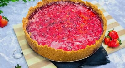 Torta de Ninho com morango