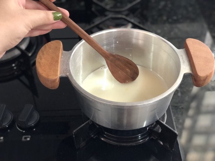 Torta de pêssego simples - Passo a Passo