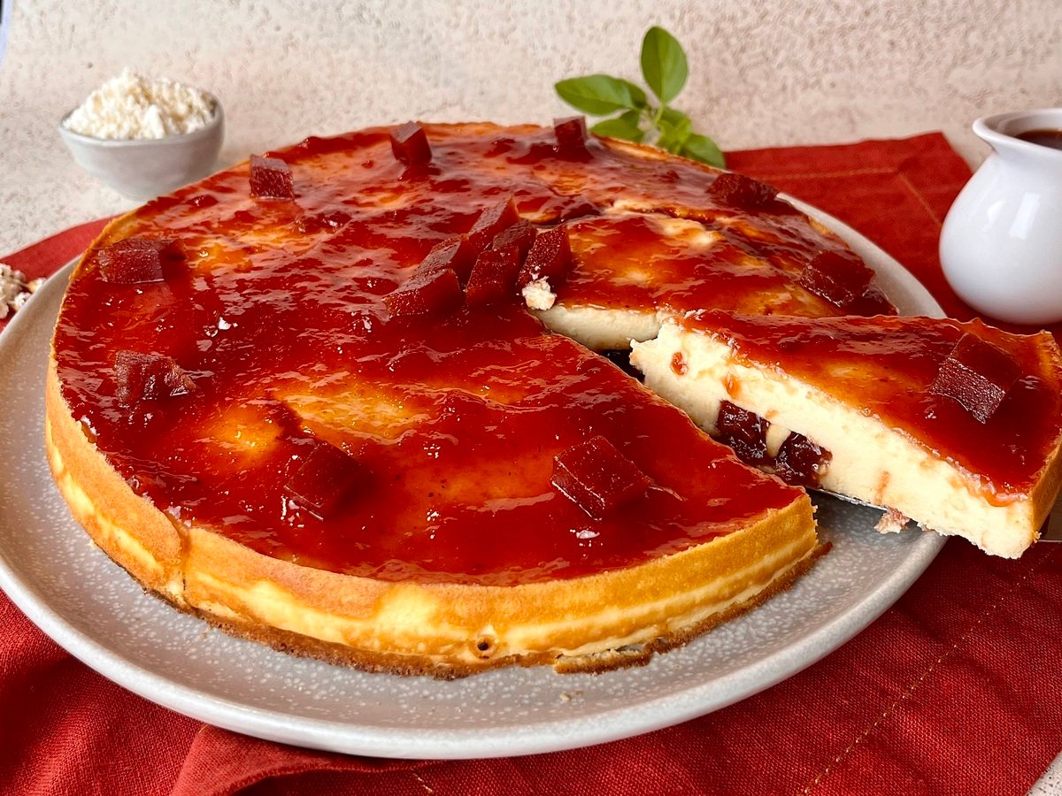 Torta de ricota com goiabada