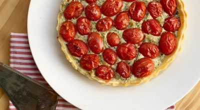 Torta de tomate e pesto