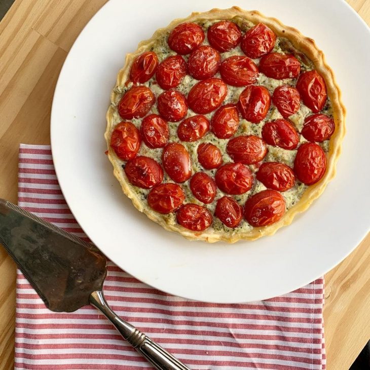 Torta de tomate e pesto