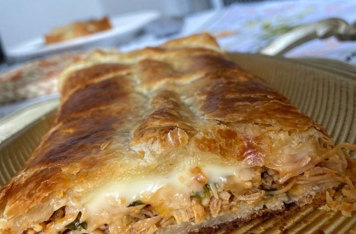 Torta folhada de frango simples