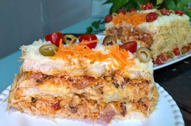 Torta fria de frango com bacon