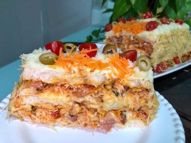 Torta fria de frango com bacon