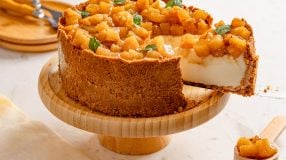 Torta gelada de abacaxi com biscoito