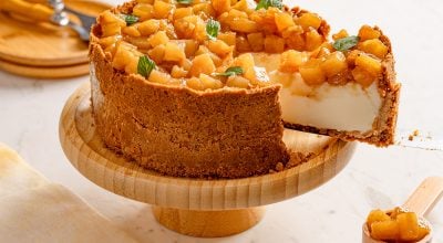 Torta gelada de abacaxi com biscoito