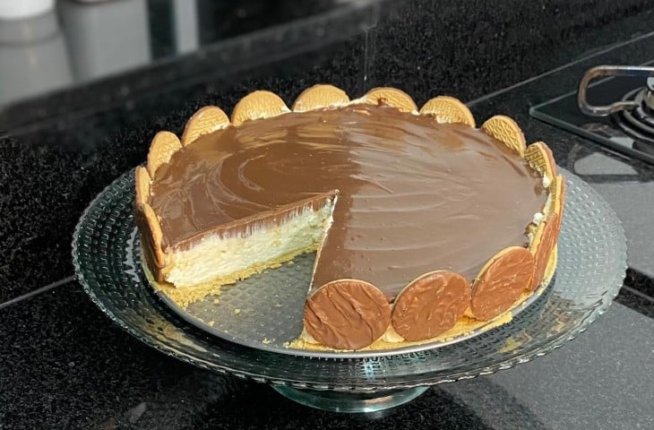 Torta holandesa com creme de chocolate branco