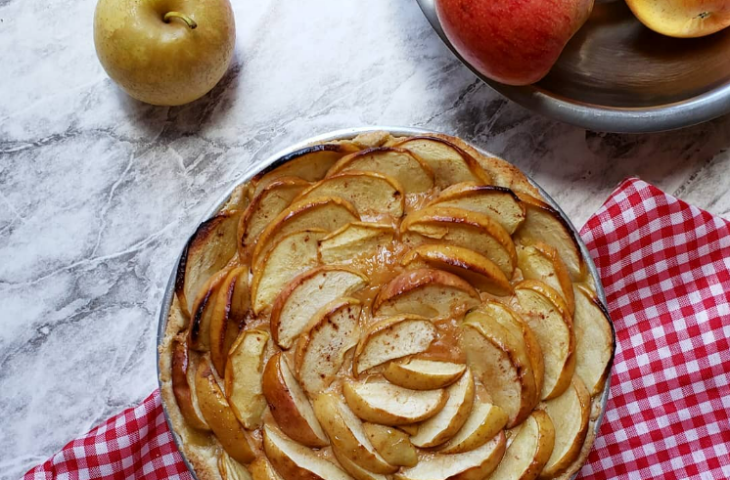 Torta integral de maçã e canela