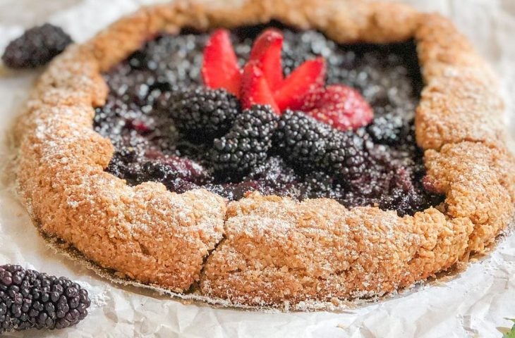 Torta rústica de amoras