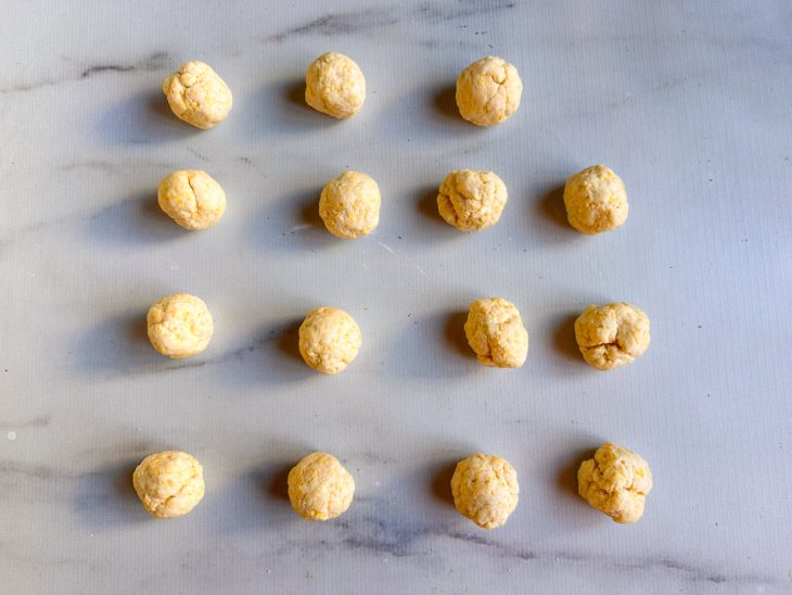 Massa dividida em 15 partes.