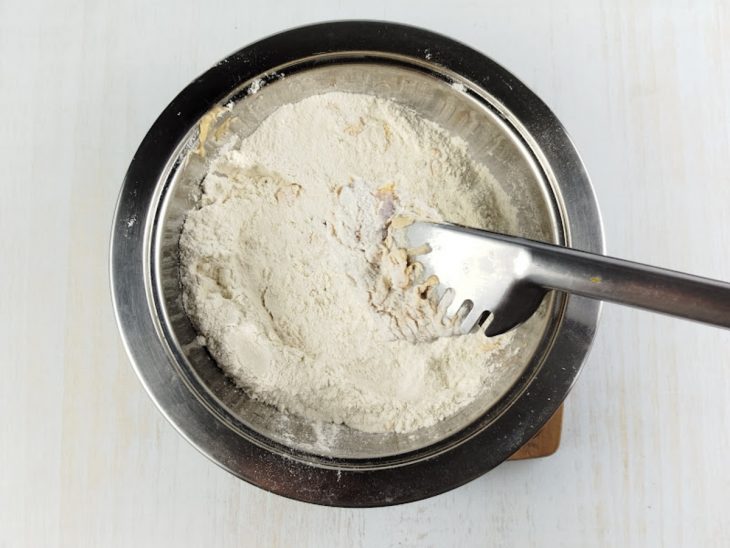 Tulipas empanadas na farinha de trigo.