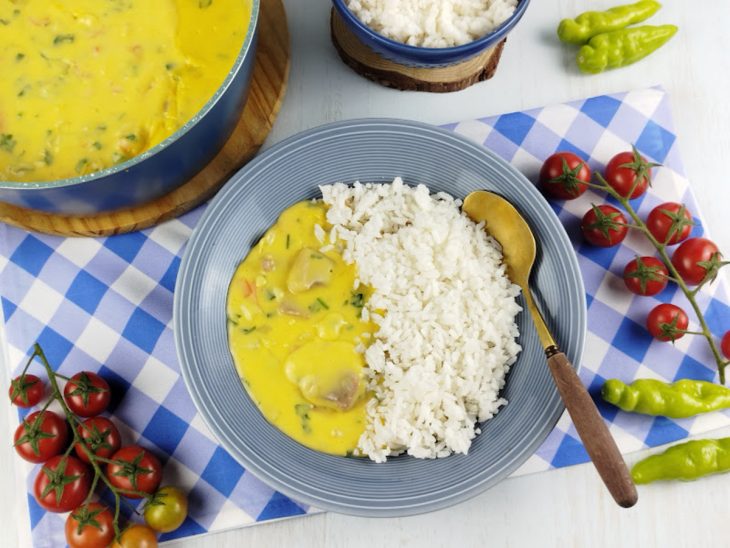 Vatapá de charque servido.