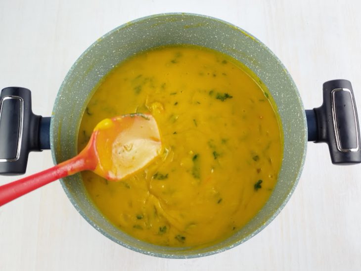 Farinha incorporada na mistura.