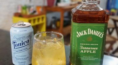 Whisky de maçã verde com tônica